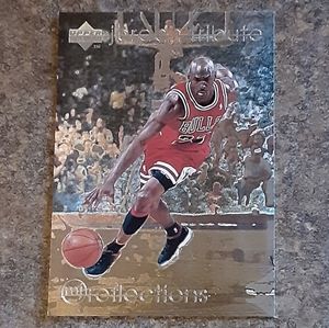 Michael Jordan Collector's Card (Includes Hard Pla